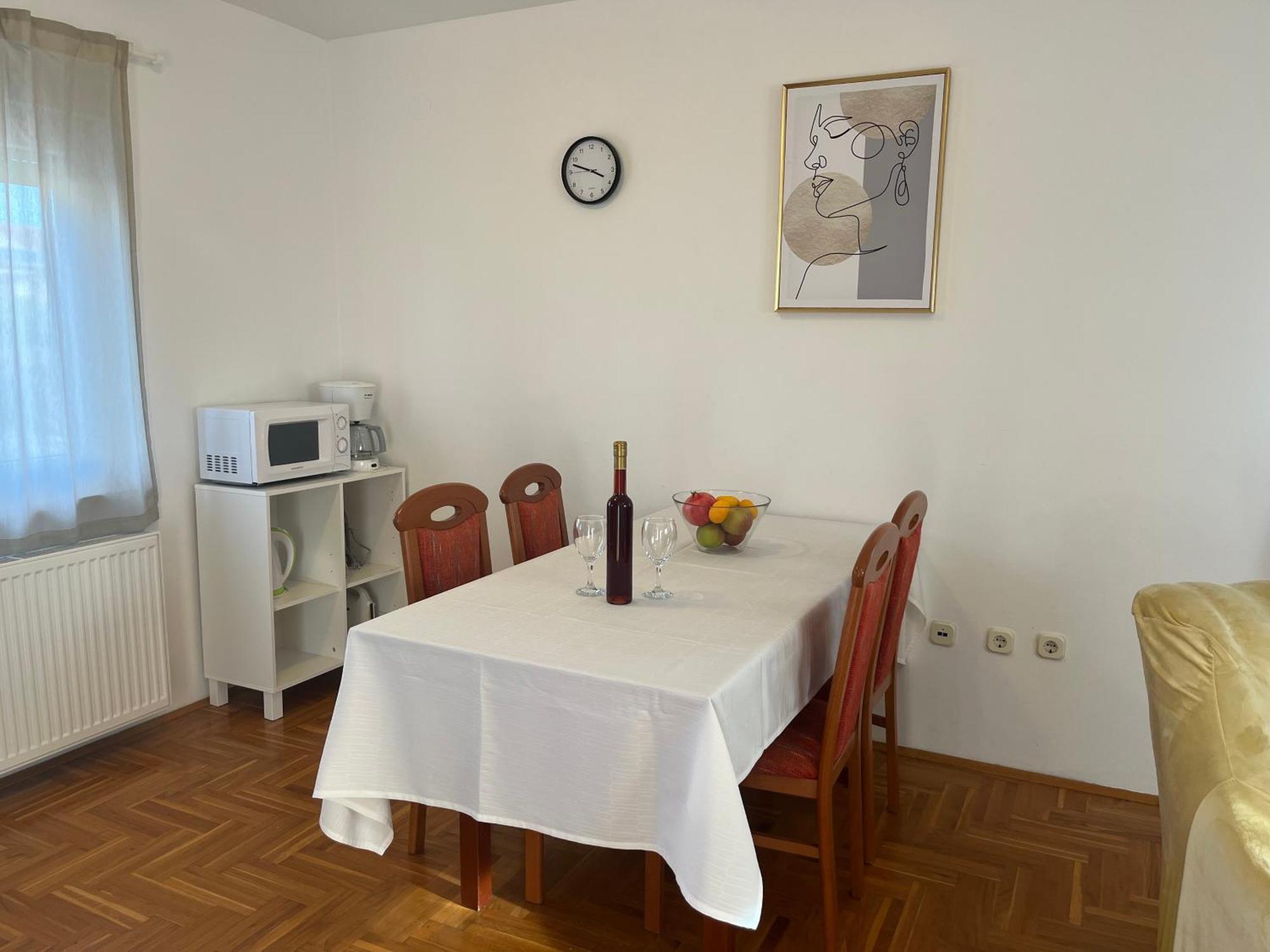 Burle Apartment With Free Private Parking ميدولين المظهر الخارجي الصورة