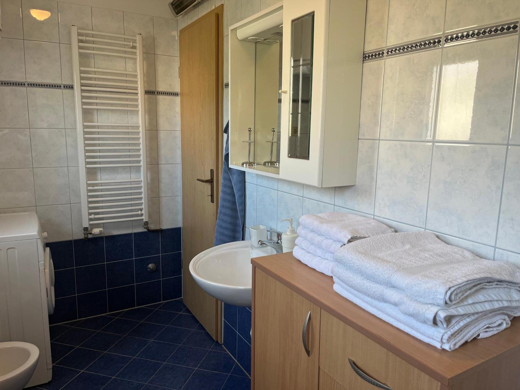 Burle Apartment With Free Private Parking ميدولين المظهر الخارجي الصورة