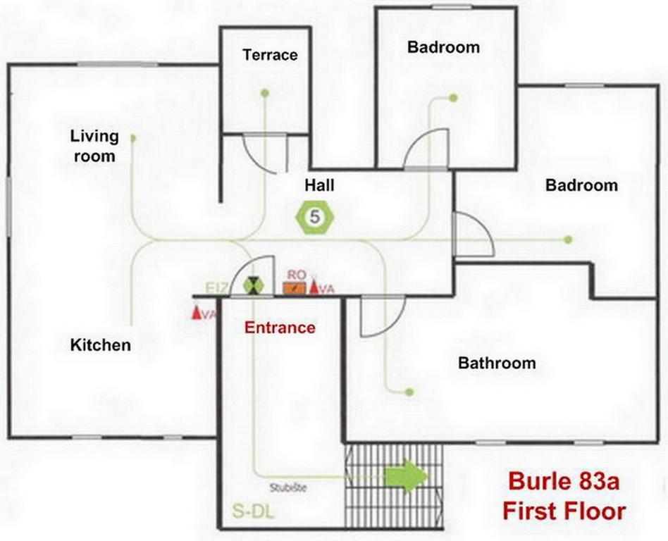 Burle Apartment With Free Private Parking ميدولين المظهر الخارجي الصورة